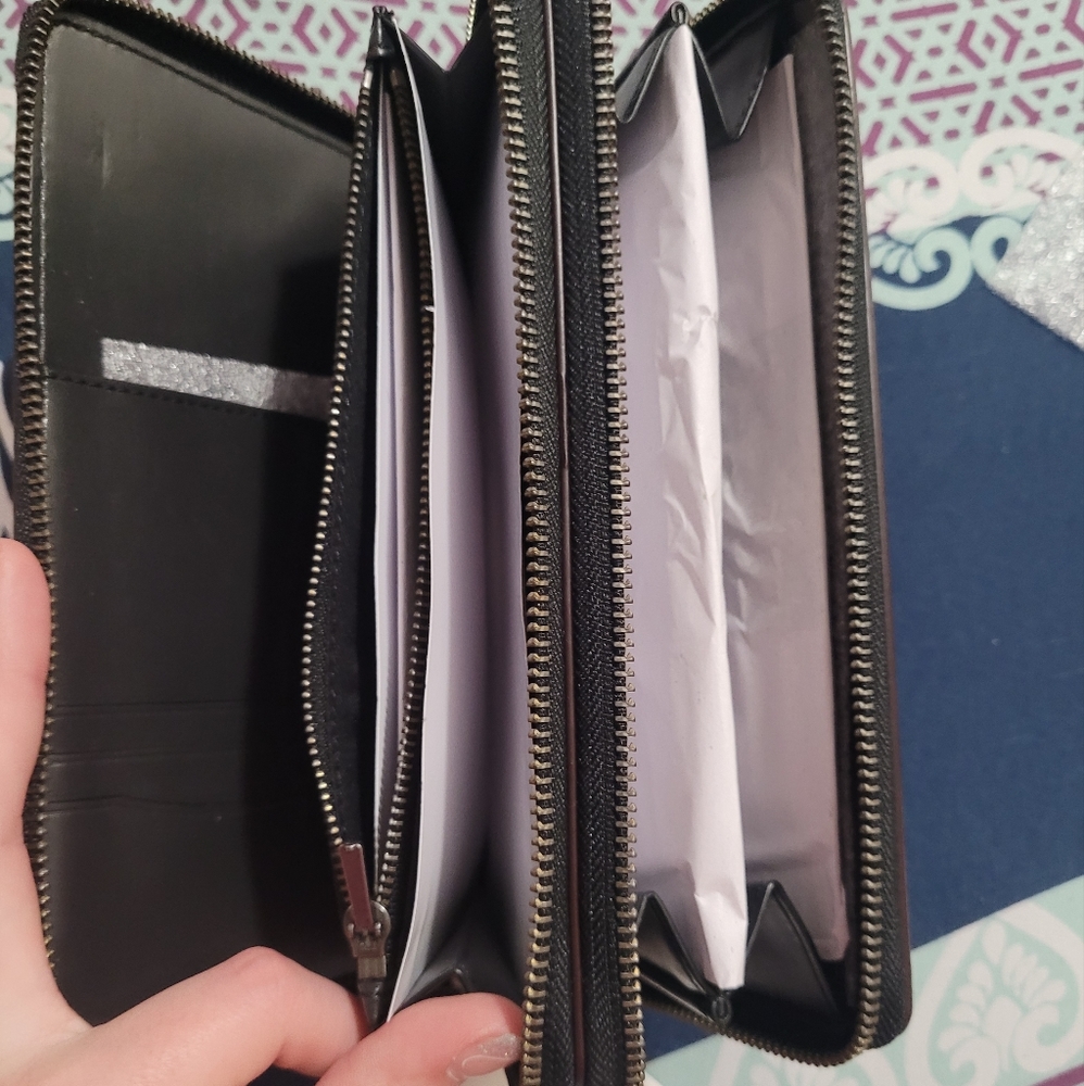 Coach travel organizer